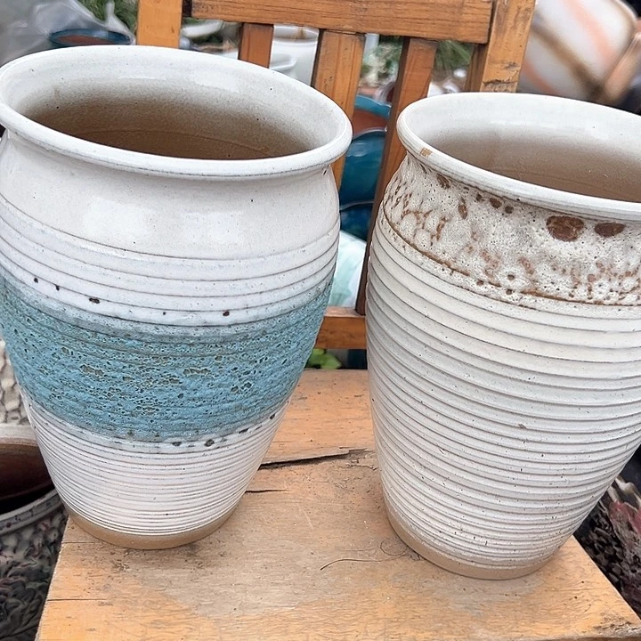 紫泥花盆口17高24。。。。。。。。。。。。。。