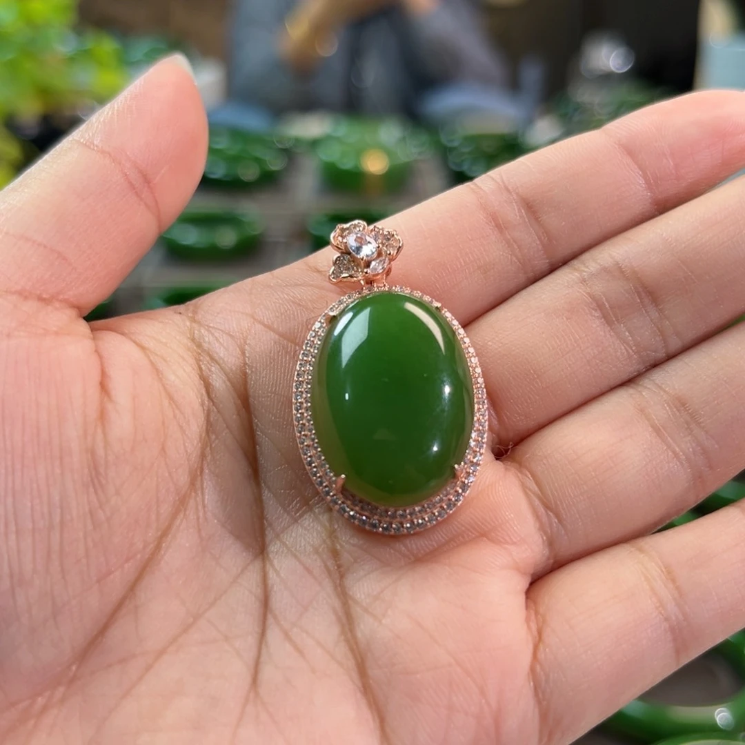 颈饰银S925镶嵌和田玉（碧玉）