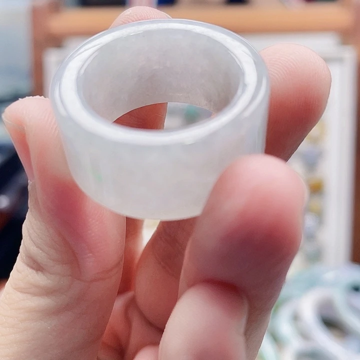 翡翠未镶嵌颈饰天然翡翠