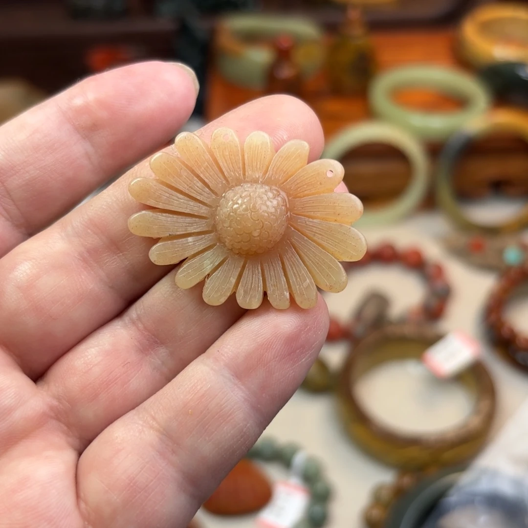 岫玉颈饰未镶嵌美**荐