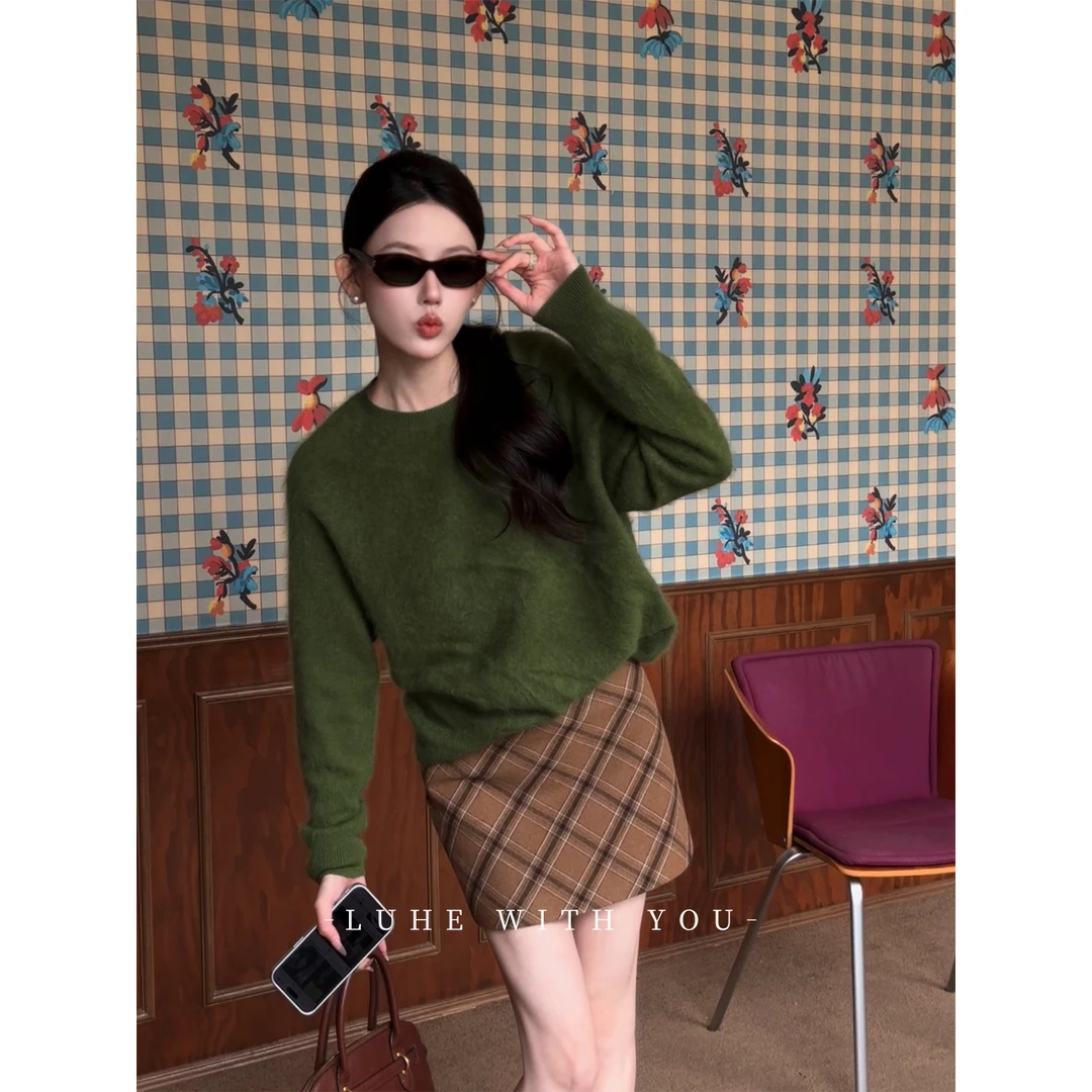 LUHE【波普乐章】hehe私服~绵羊毛山羊绒圆领松绿针织衫