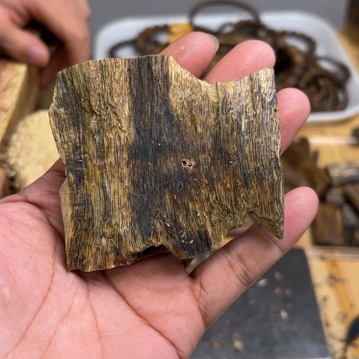 沉香沉香碎屑18克