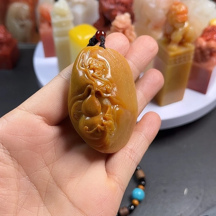 寿山石手把玩件把玩