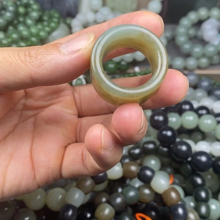 瓦***罐未镶嵌手链和田玉