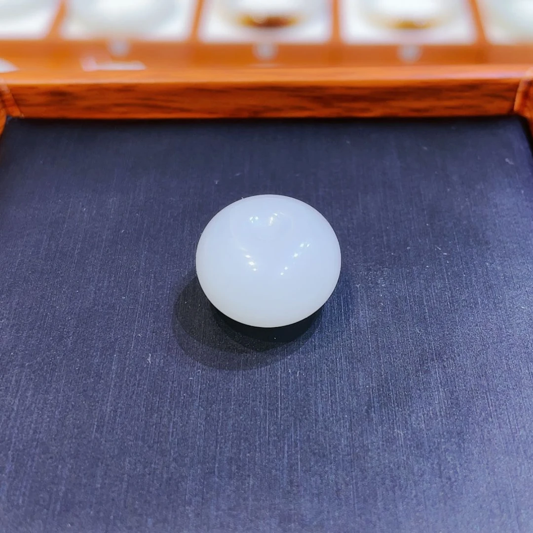 【闪购商品】颈饰未镶嵌和田玉不***?和田玉平安扣