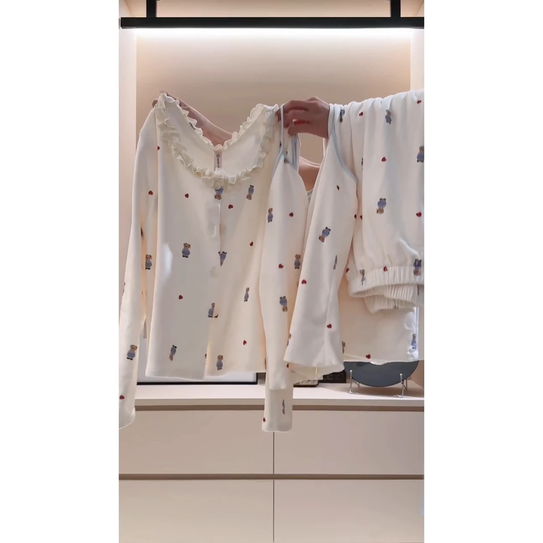 纯欲吊带可爱小熊木耳花边长袖睡衣女春秋季休闲家居服套装可外穿