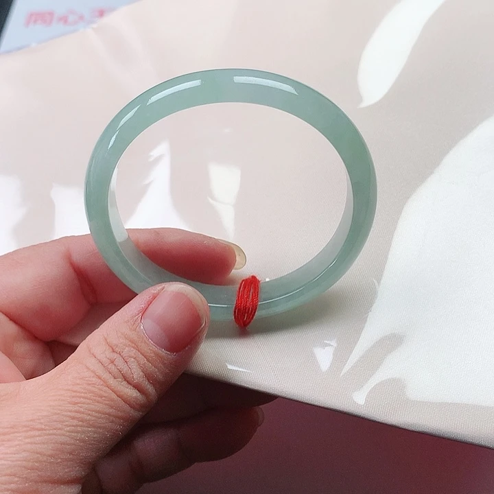 翡翠手镯未镶嵌翡翠106
