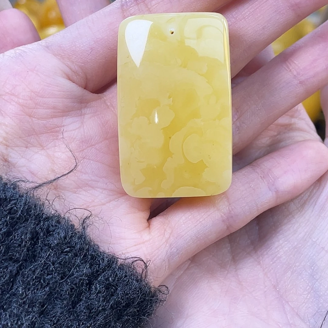 琥珀未镶嵌珠宝奇石琥珀蜜蜡微瑕J333