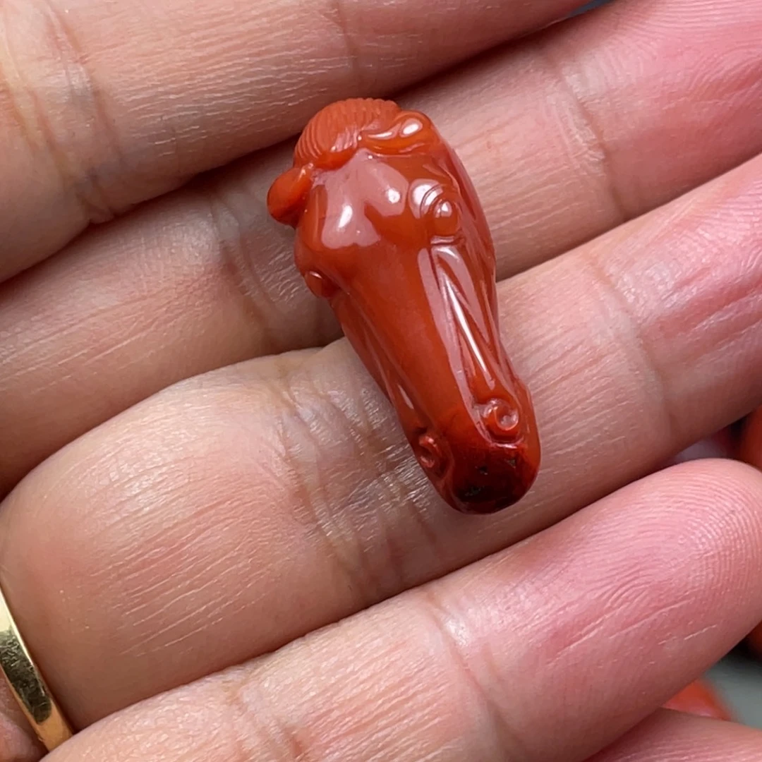 南红玛瑙未镶嵌颈饰
