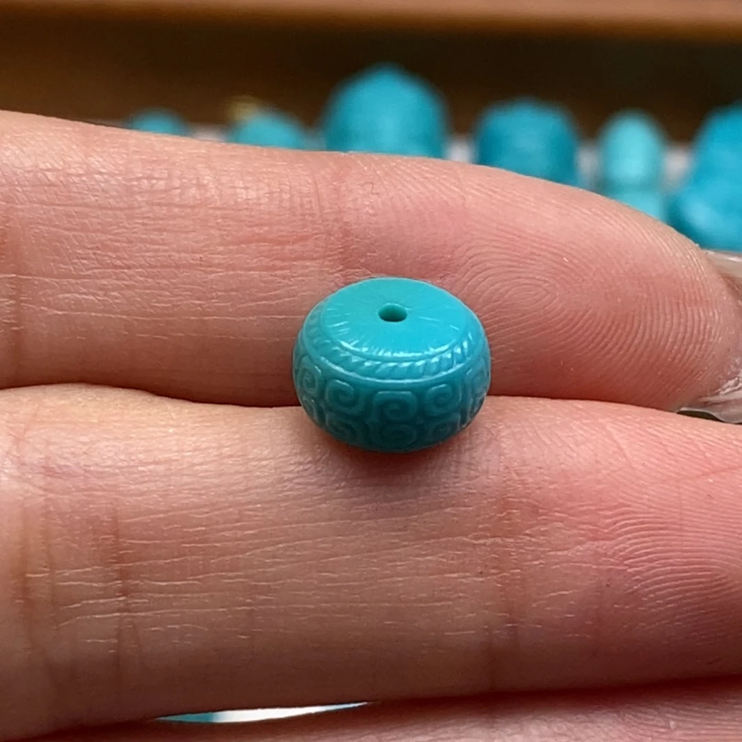 绿松石颈饰未镶嵌