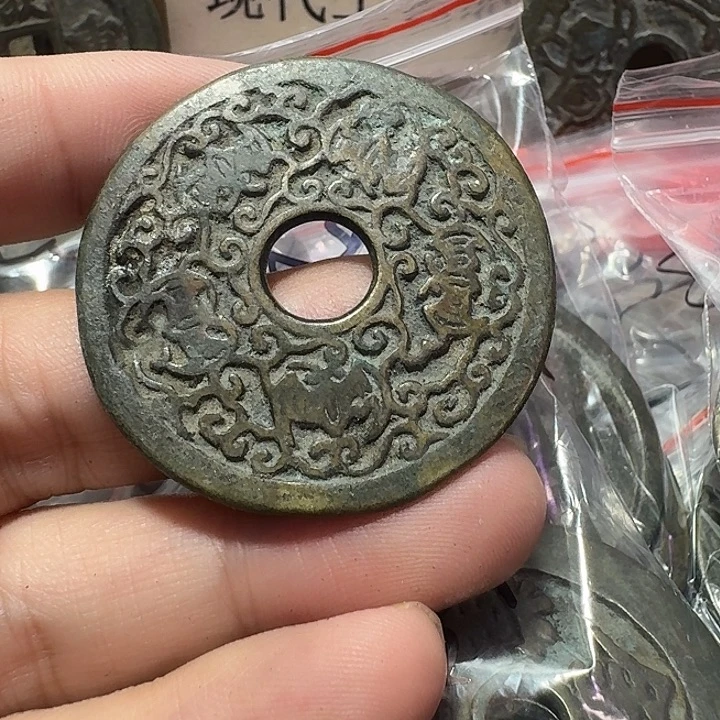 李***椿铜现代工艺品花钱