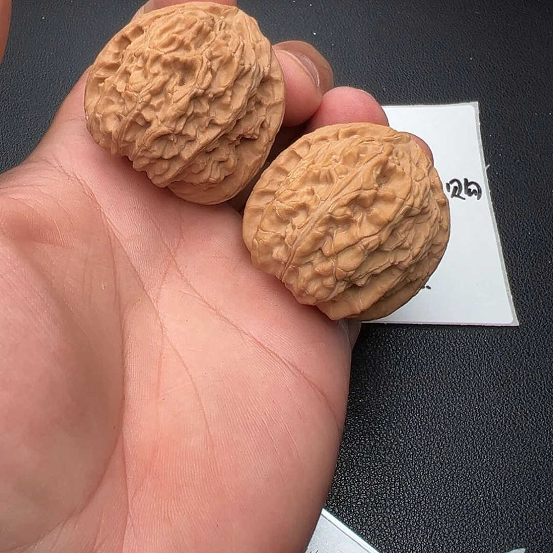 核桃手串/手链A65白狮子42尺尖部瑕疵