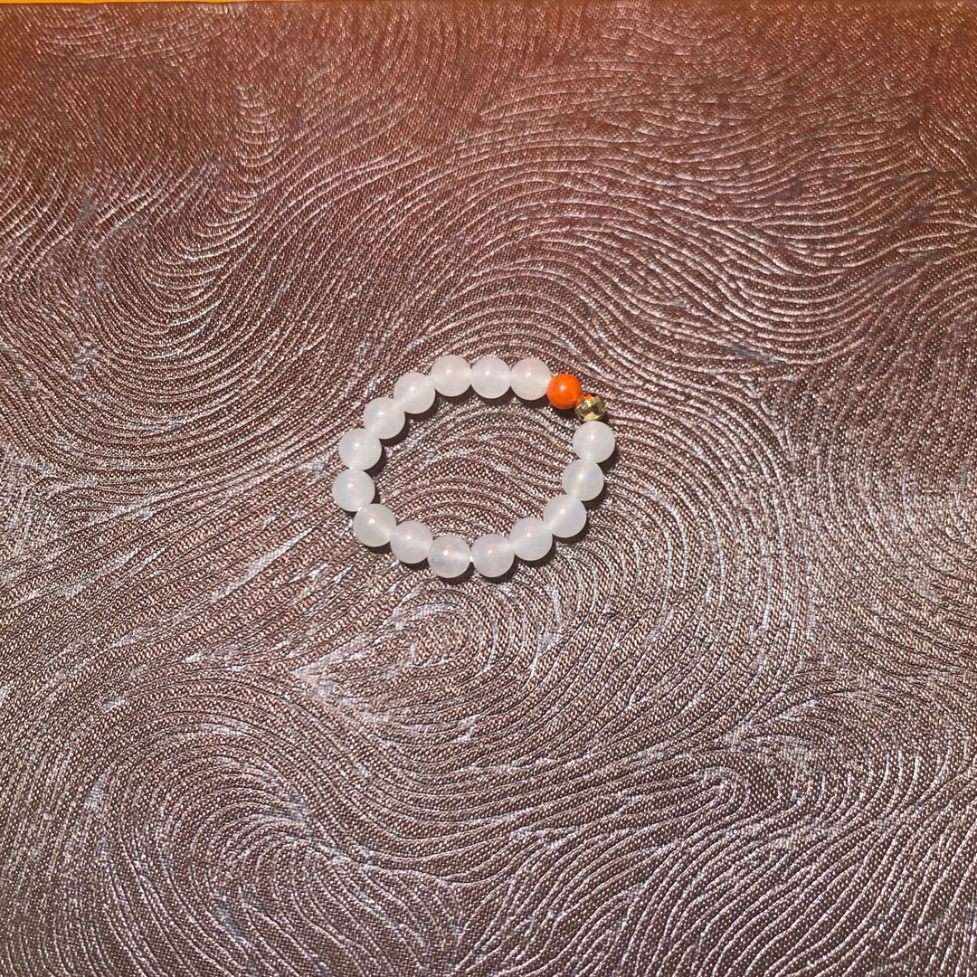 18K金和田白玉圆珠戒指