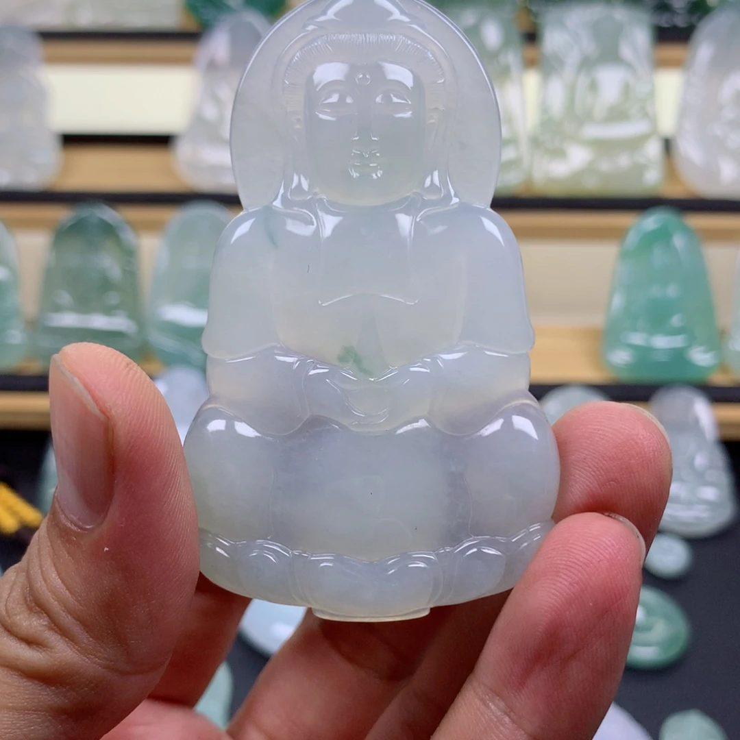 K***陈颈饰未镶嵌翡翠正装观音