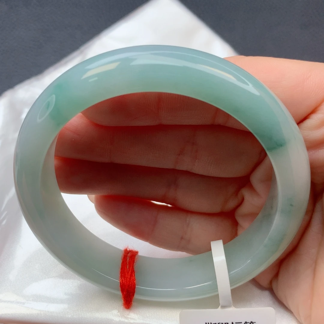 未镶嵌手镯翡翠56-57半山水湖水蓝