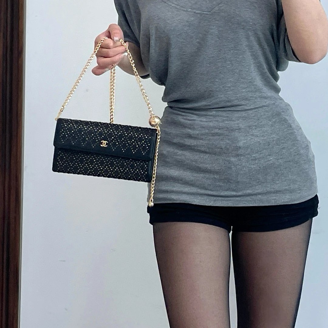 95新 Chanel/香奈儿 chanel黑色铆钉长款钱包