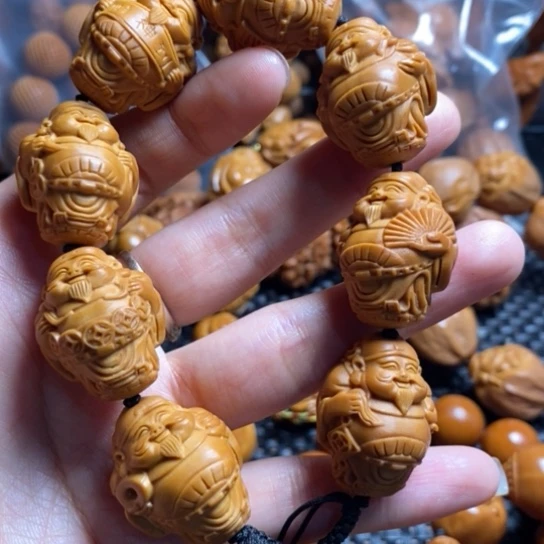 橄榄核吊坠站立财神2.2左右