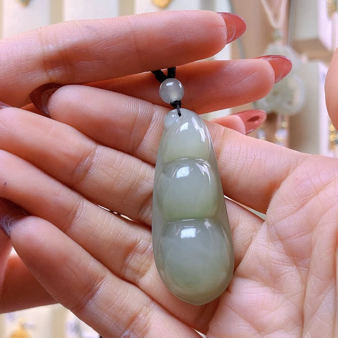 和田玉吊坠(赠链)未镶嵌陌*