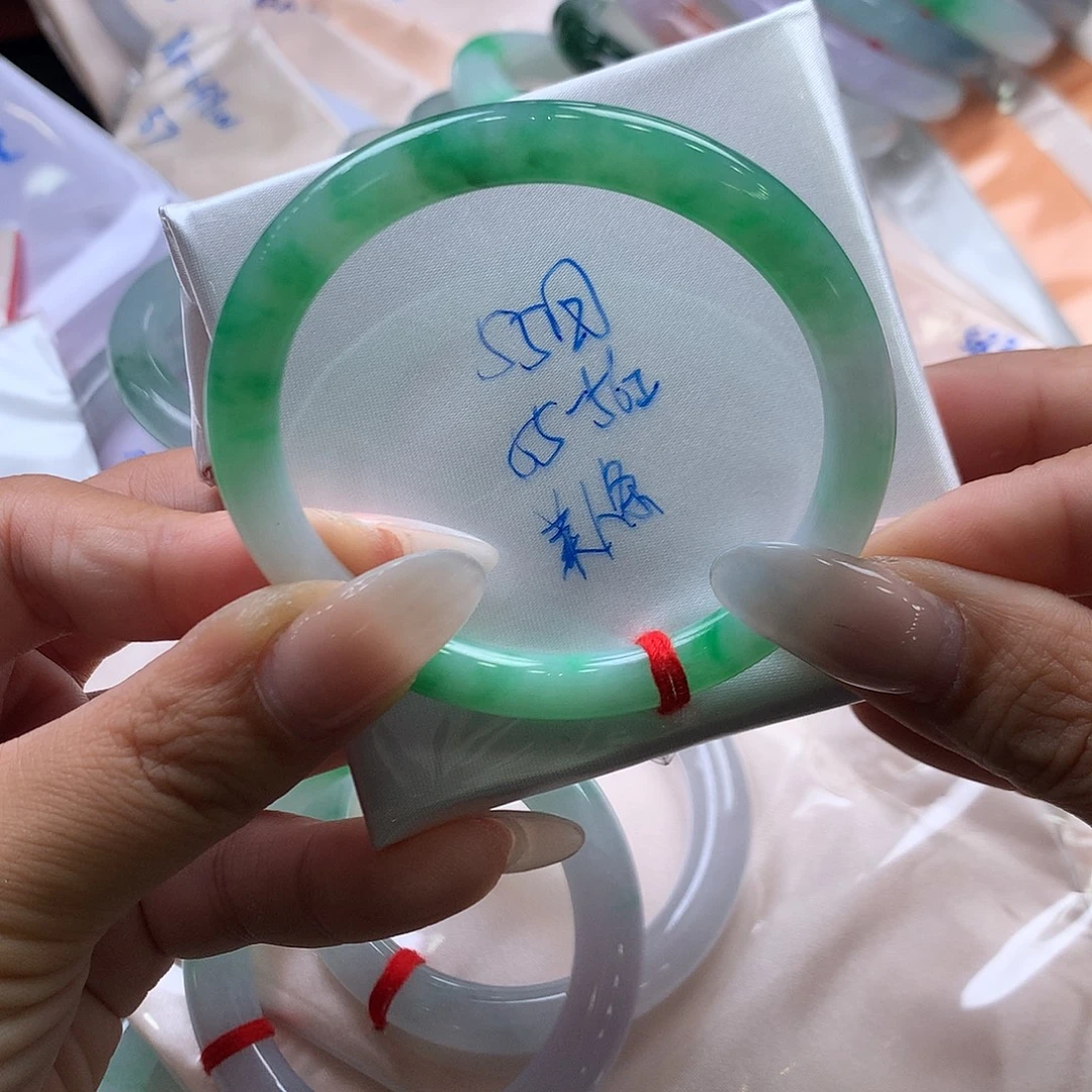 未镶嵌手镯翡翠55圆