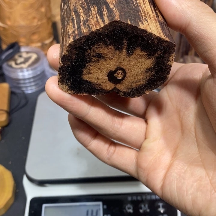 阳***月木保真缅甸小叶降真香木料