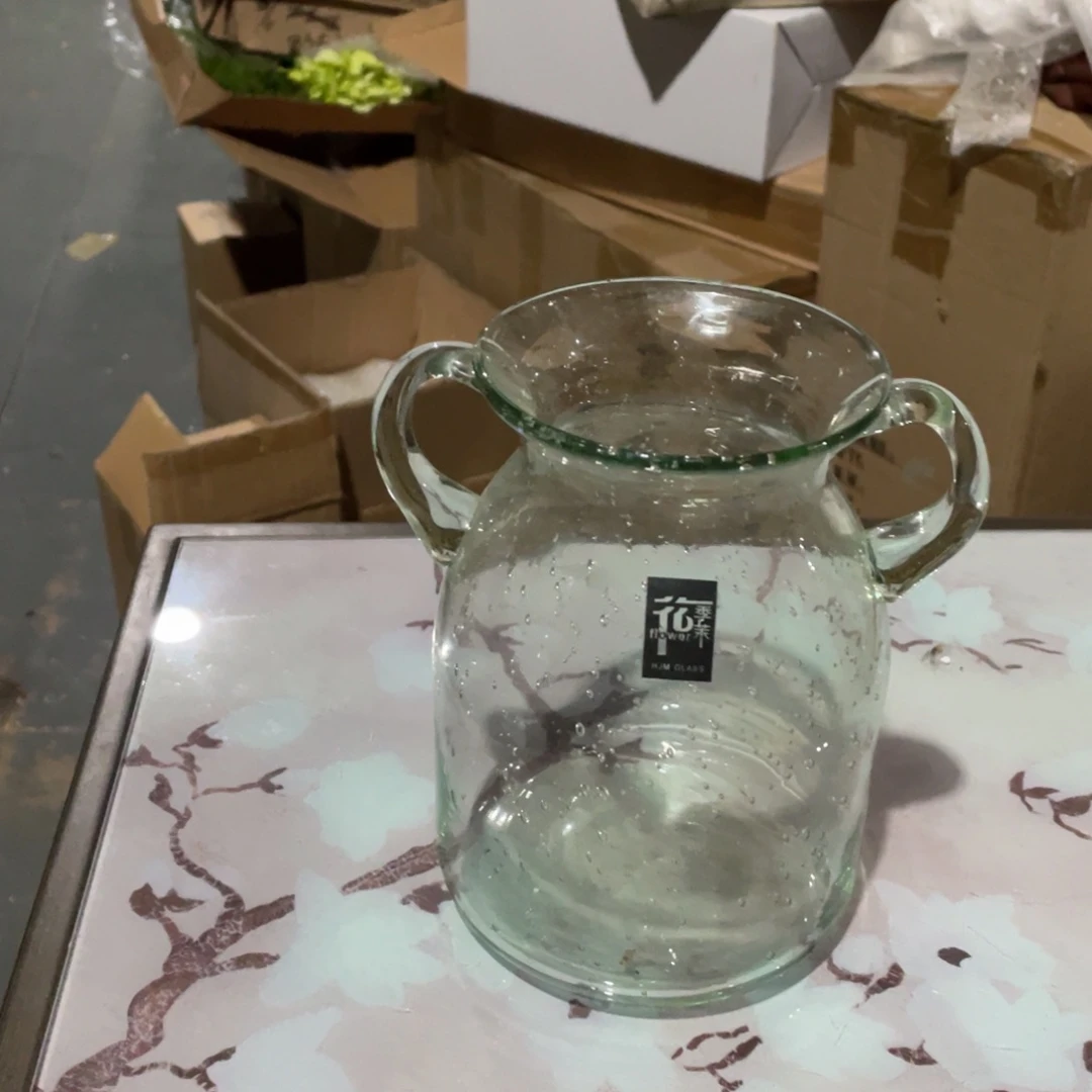 陶瓷花瓶，家具摆件。