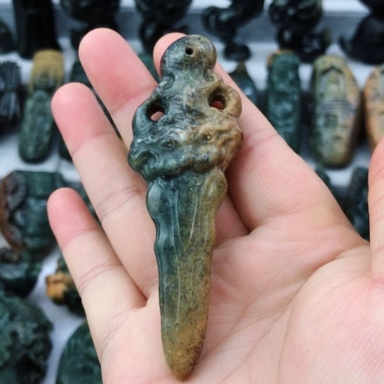 岫岩河磨玉（透闪石质玉）未镶嵌挂件