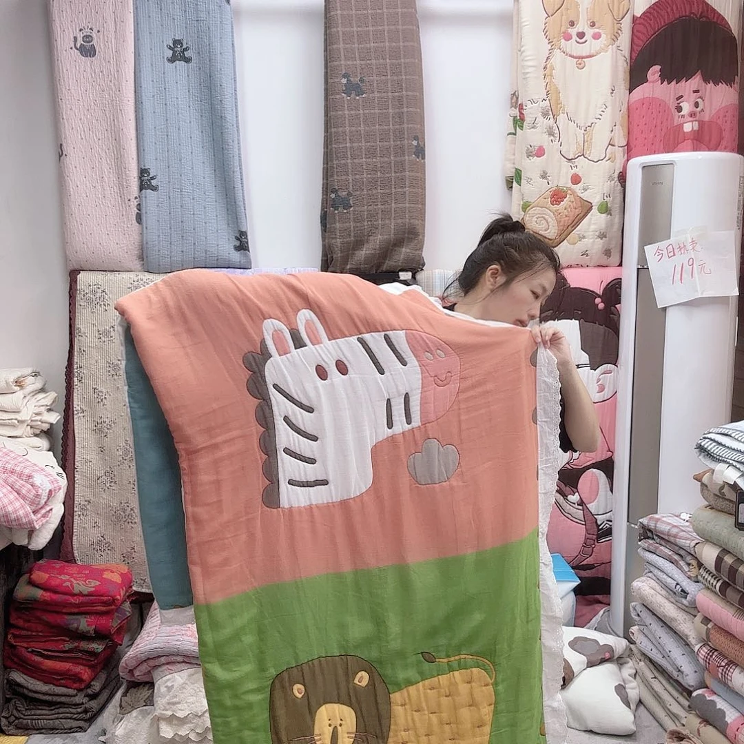 棉150/200动物乐园泡芙被