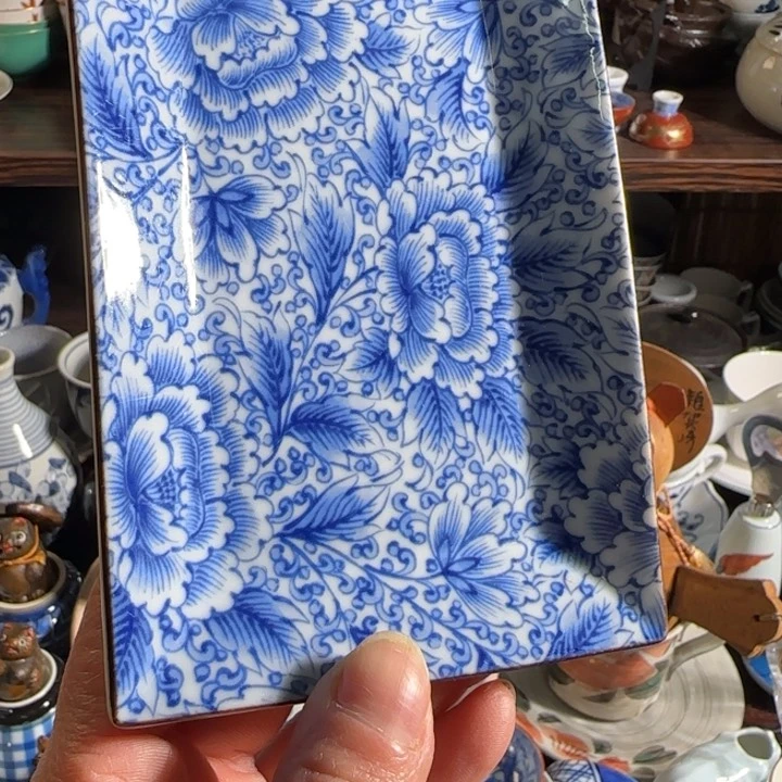 妍****?满18米包邮，默认微瑕谨慎参拍，不退不换