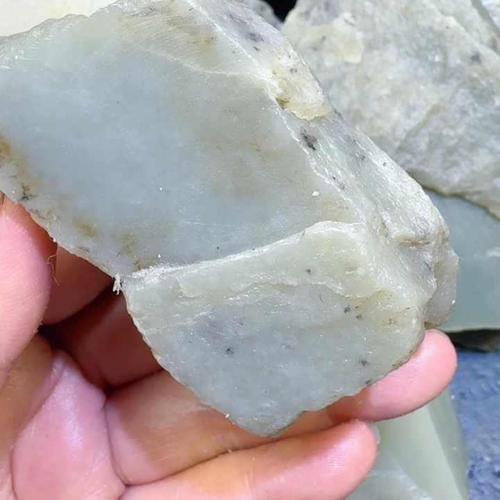 和田玉未镶嵌珠宝半成品