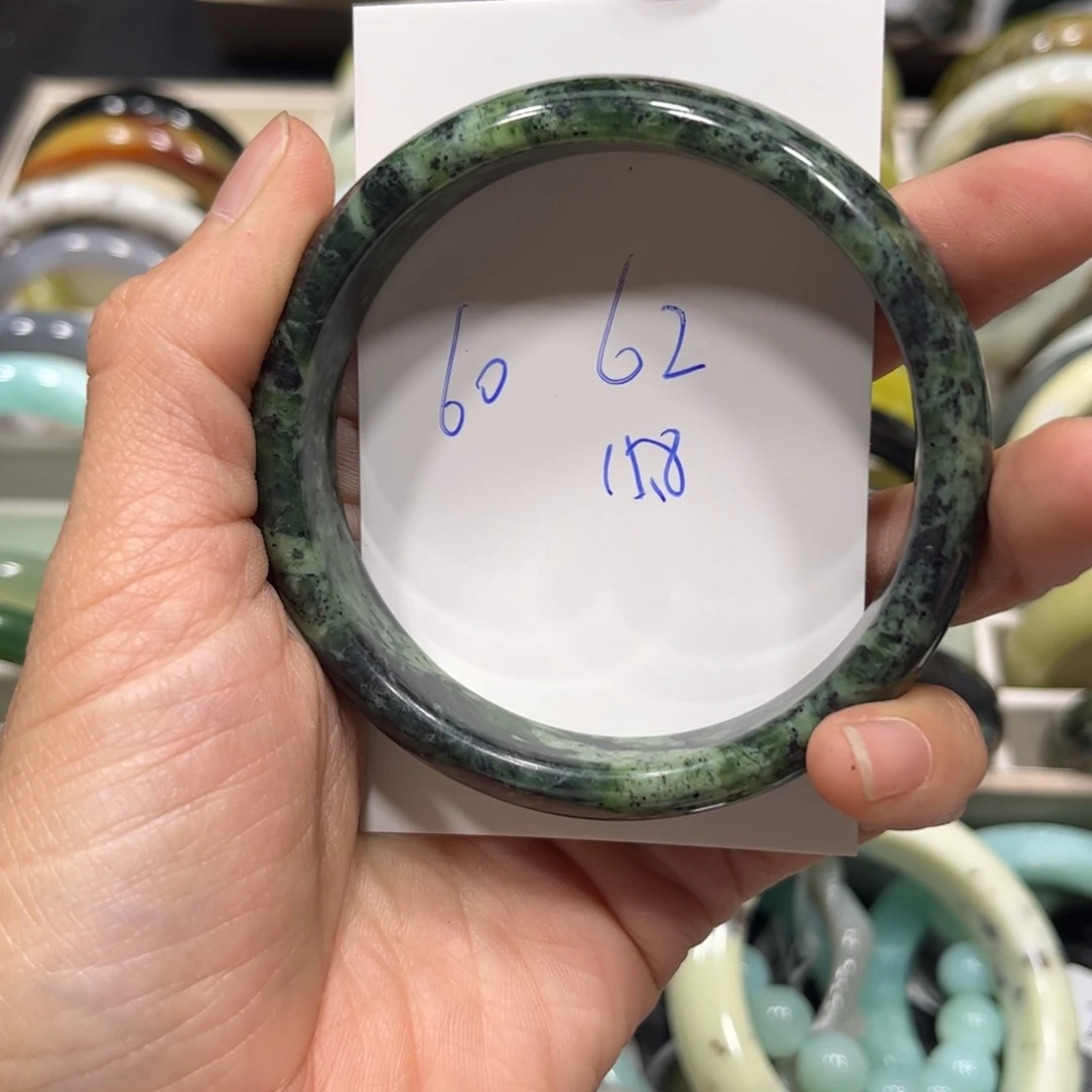蛇纹石玉手镯未镶嵌J****g