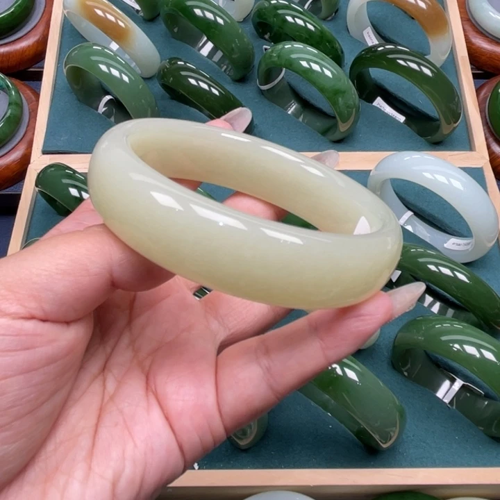 未镶嵌手镯和田玉63、64