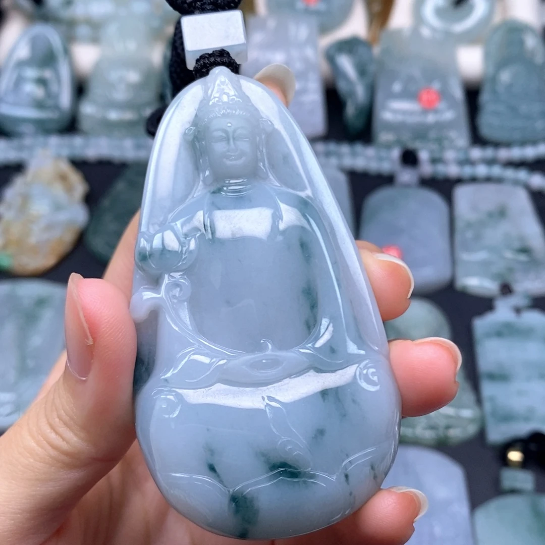 翡翠未镶嵌颈饰素衣