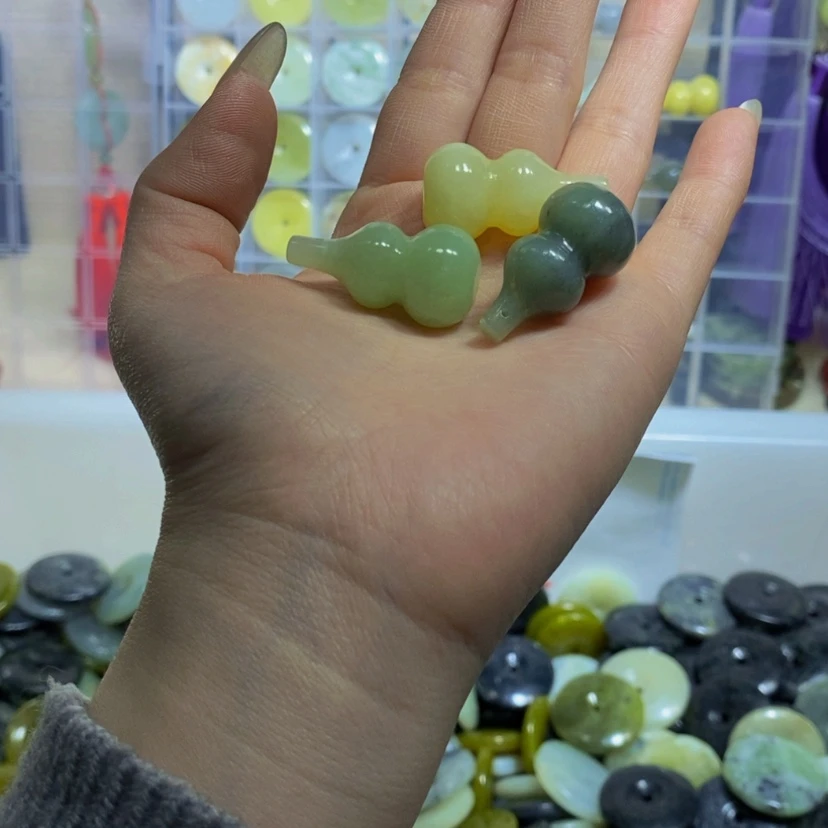 【闪购商品】蛇纹石玉其他未镶嵌73