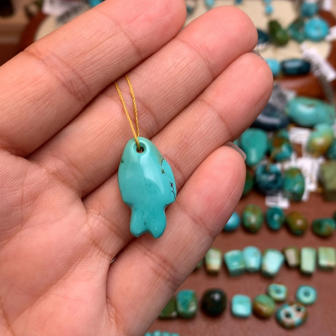 ～***迪绿松石未镶嵌珠宝奇石