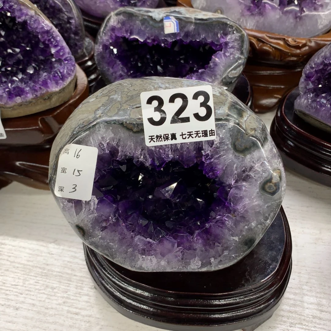 水晶摆件未镶嵌南*1