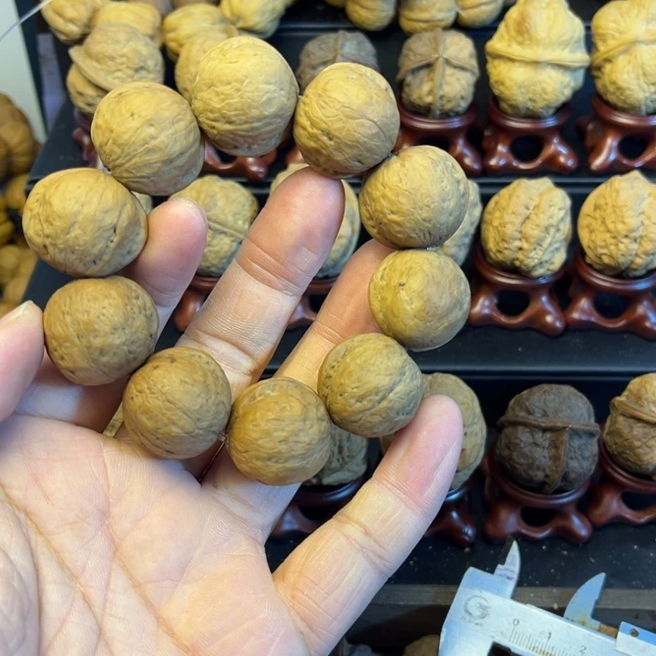 核桃铁核桃奶豆手串