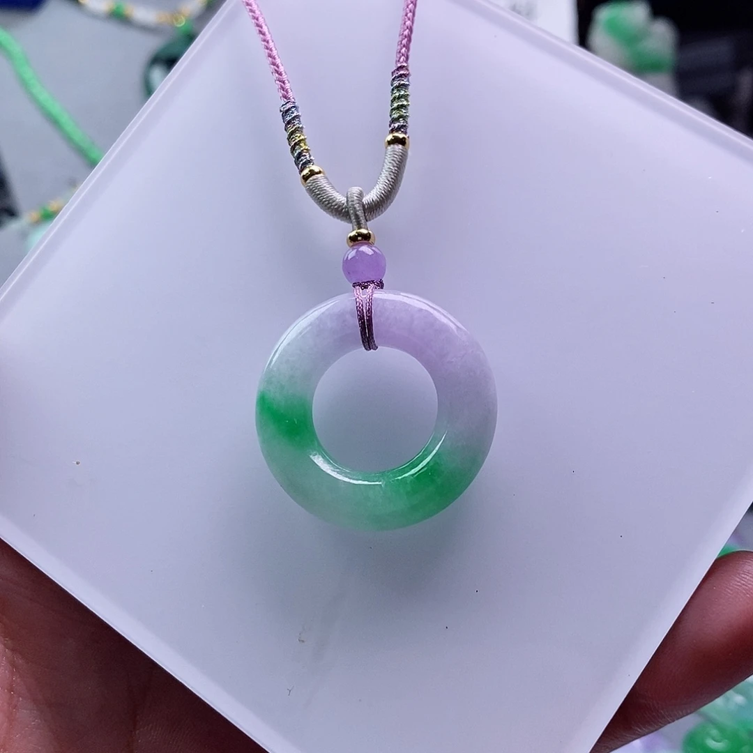 翡翠未镶嵌吊坠(赠链)