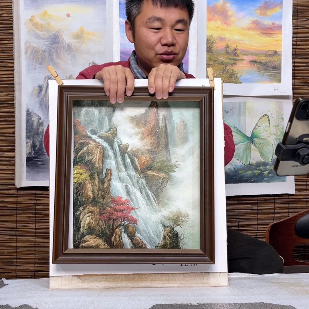 油画行路人小院绘画作品竞拍成功