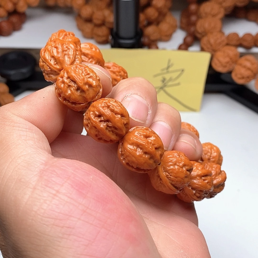 木质类文玩核桃1.9京八棱