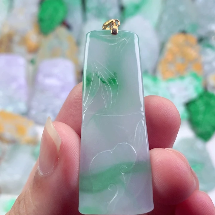 吊坠(不含链)未镶嵌翡翠