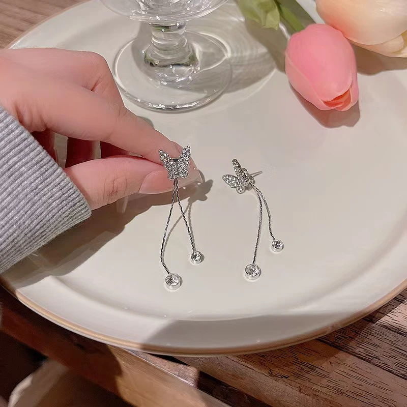 铜合金合成锆石耳饰 气质轻奢时尚小众长款蝴蝶流苏耳饰情人节