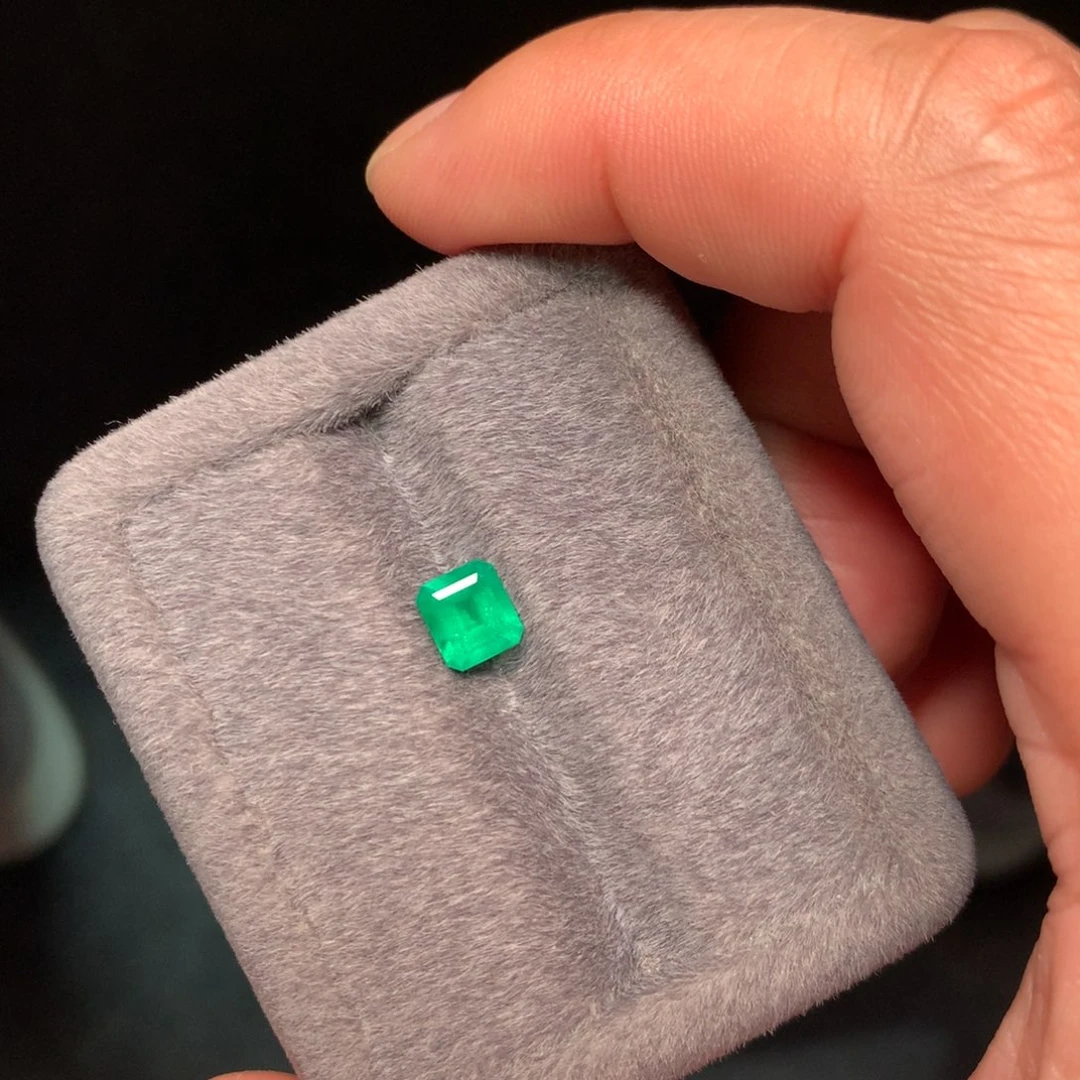祖母绿裸石未镶嵌1.18克拉哥伦比亚木佐