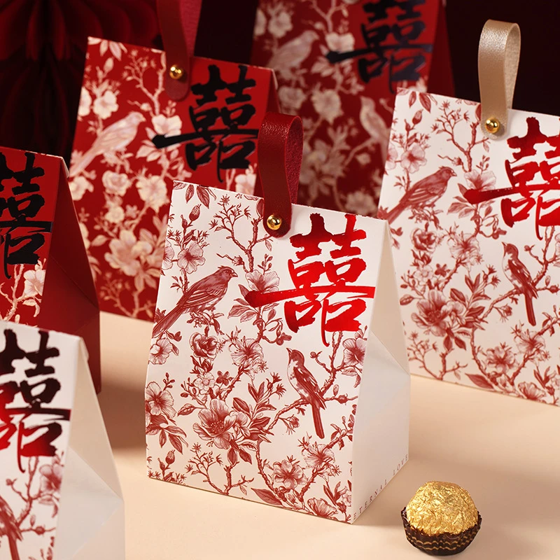 2025新款喜糖盒子伴手礼盒订婚婚礼回礼包装糖果袋高级感小众空盒