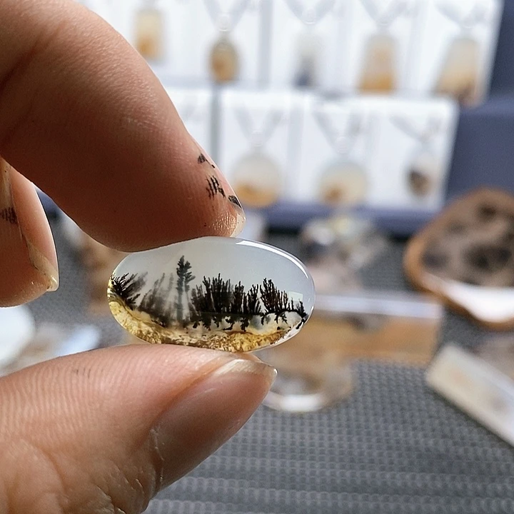 未镶嵌玛瑙/玉髓珠宝奇石小***8