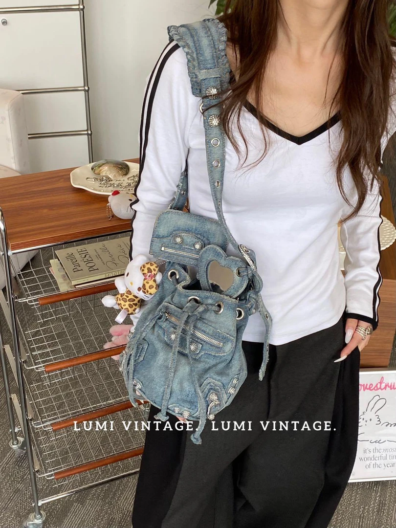 95新 Balenciaga/巴黎世家 水洗牛仔满钻neo水桶斜挎包69027805