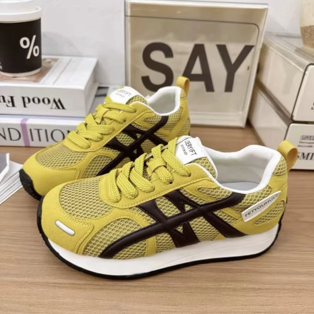 运动鞋女夏季网面透气2025新款爆款跑步鞋平底轻便软底超轻健步鞋