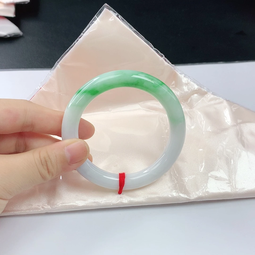 翡翠手镯未镶嵌翡翠366