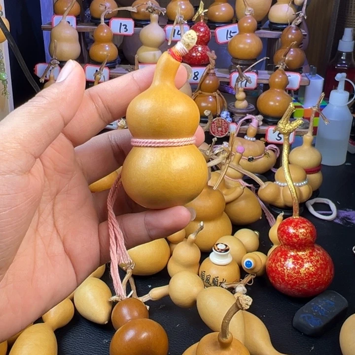 木天然葫芦八宝手把件