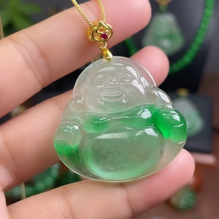 翡翠未镶嵌吊坠(赠链)