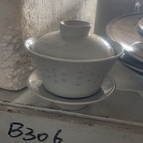 其他瓷盖碗一套陶瓷